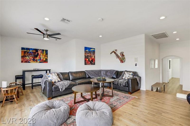 Furnished Finder property 571687_1 photo 43