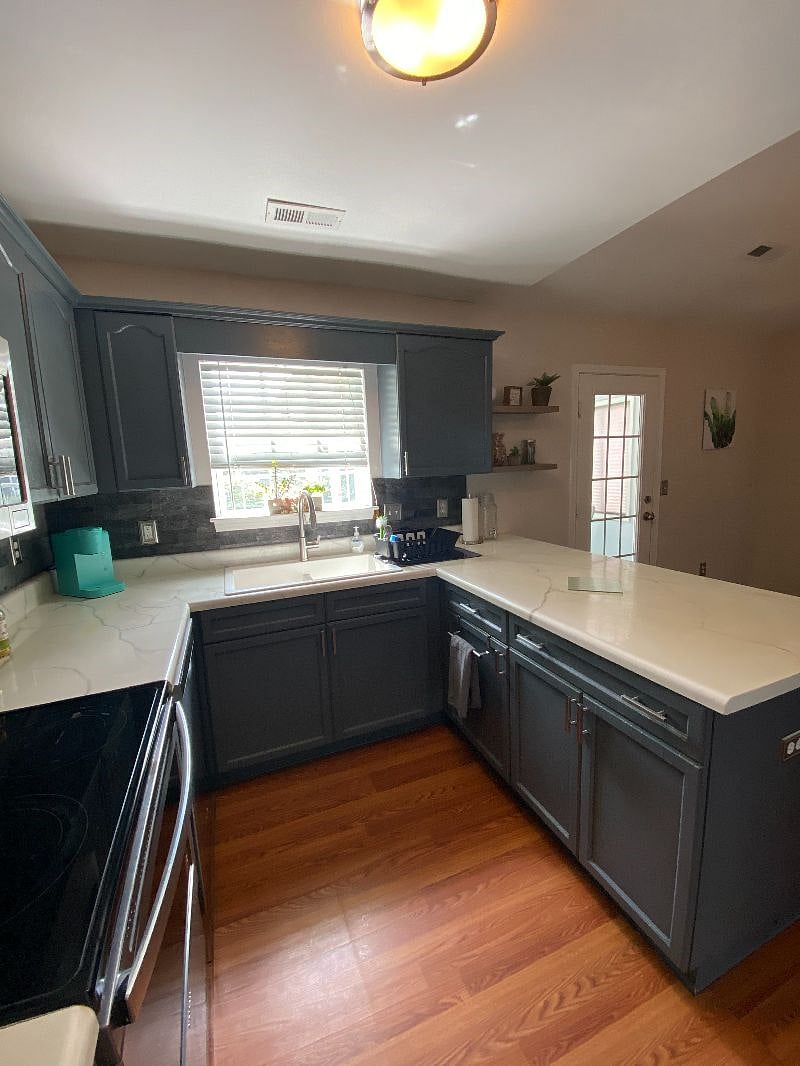 Furnished Finder property 571703_1 photo 12