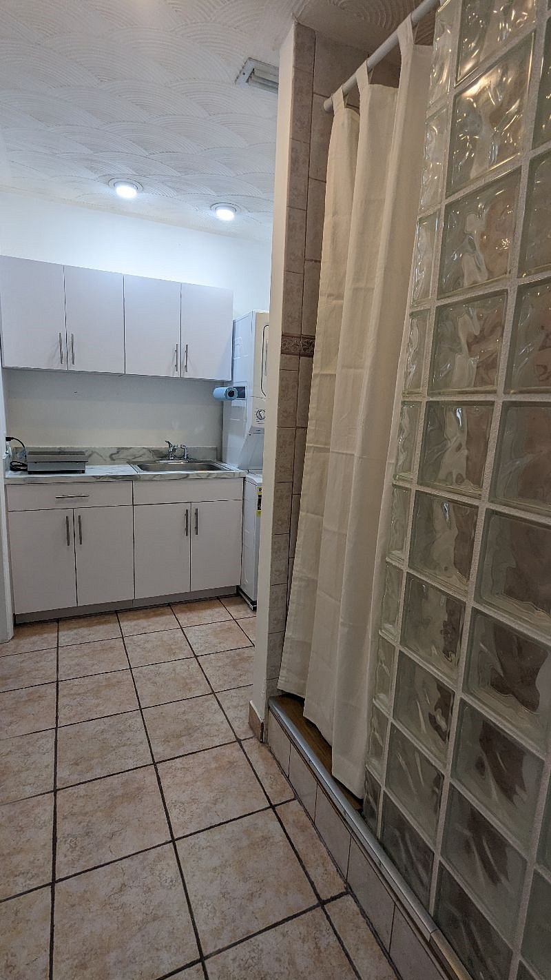 Furnished Finder property 571705_1 photo 11