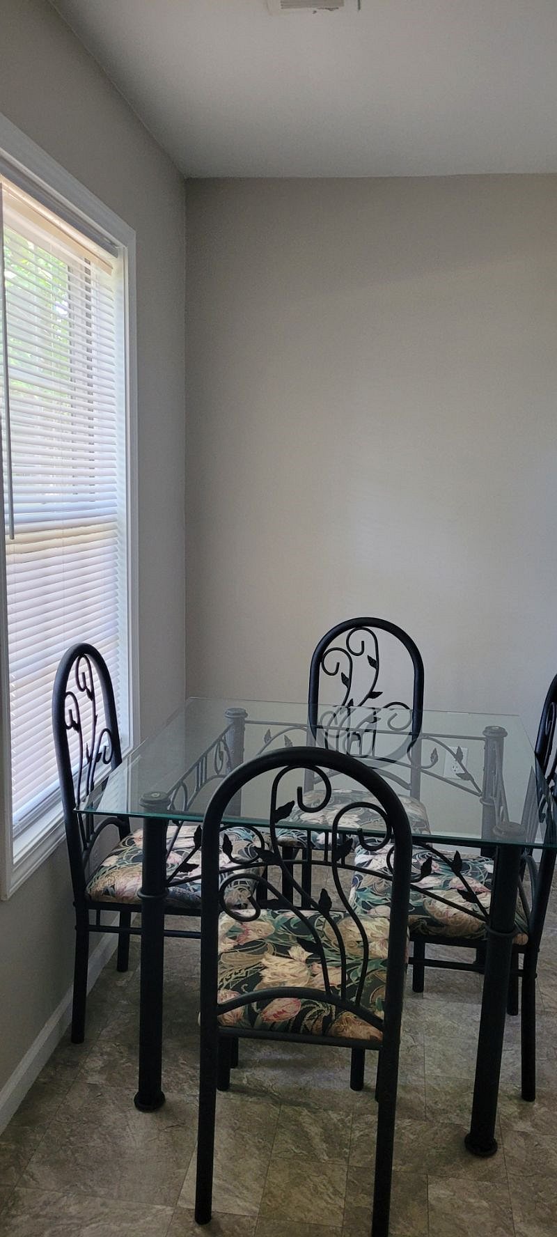 Furnished Finder property 571712_1 photo 4