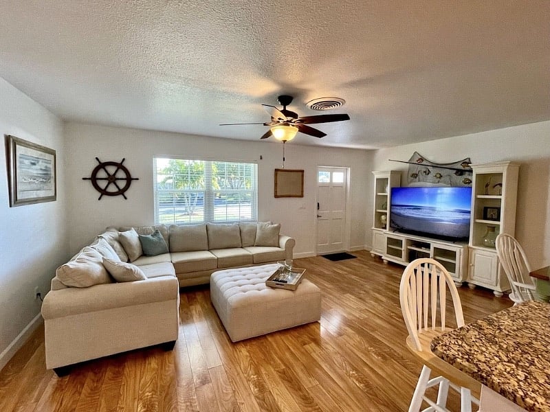 Furnished Finder property 571718_1 photo 7