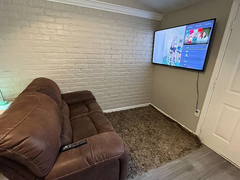 Furnished Finder property 571720_1 photo 2