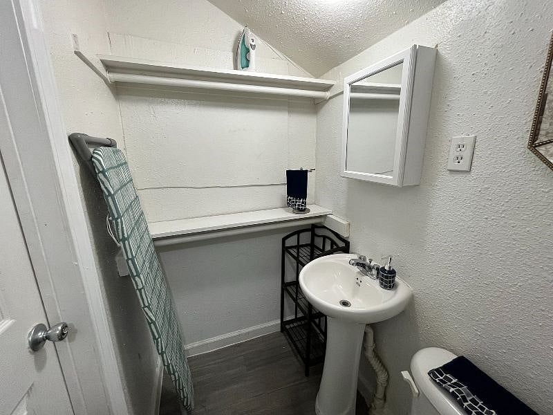 Furnished Finder property 571720_1 photo 9