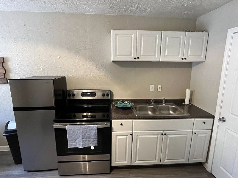 Furnished Finder property 571720_1 photo 4