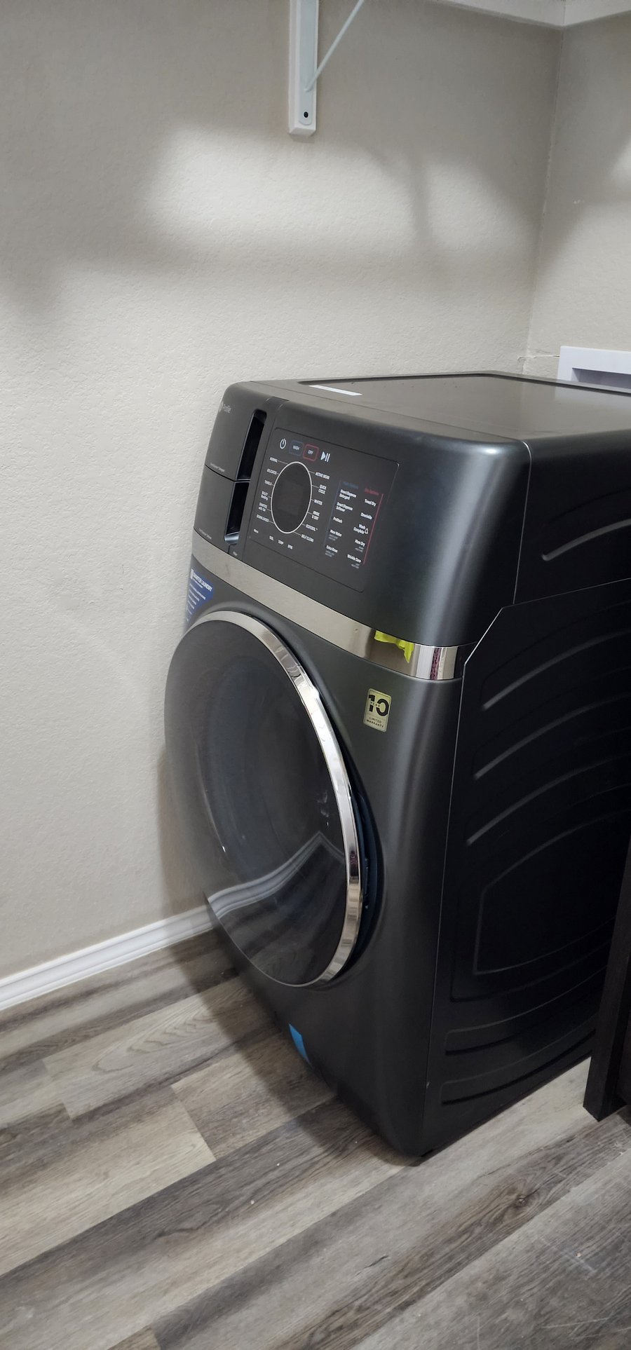 State of the art GE washer/dryer combo