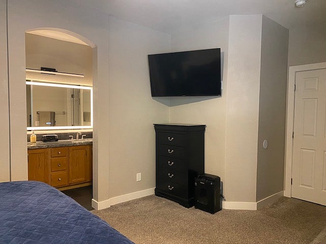 Dresser & 55" flat screen tv