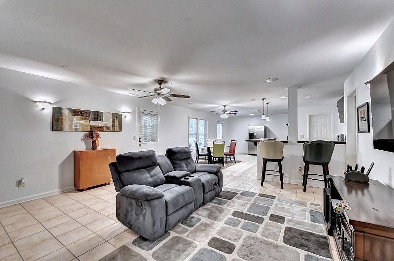 Furnished Finder property 571819_1 photo 17