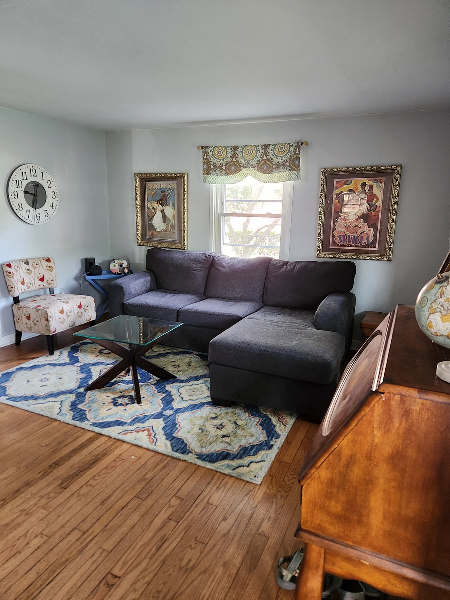 Upstairs living room