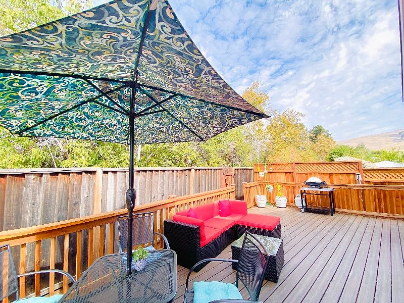 Outdoor deck with lounge and dining furniture plus a gas BBQ grill. 
Spectacular Golden hill partial view while enjoying native birds chirping on the creek. 
Beautifully landscaped w/ potted plants & some herbs (available for your use).