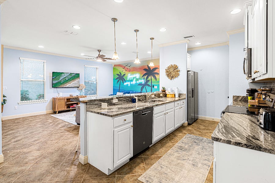Furnished Finder property 571853_1 photo 8