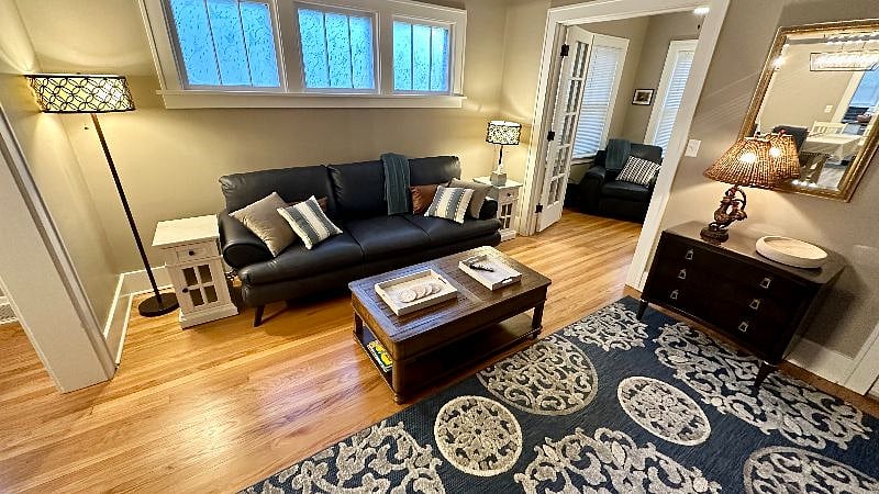 Furnished Finder property 571866_1 photo 8
