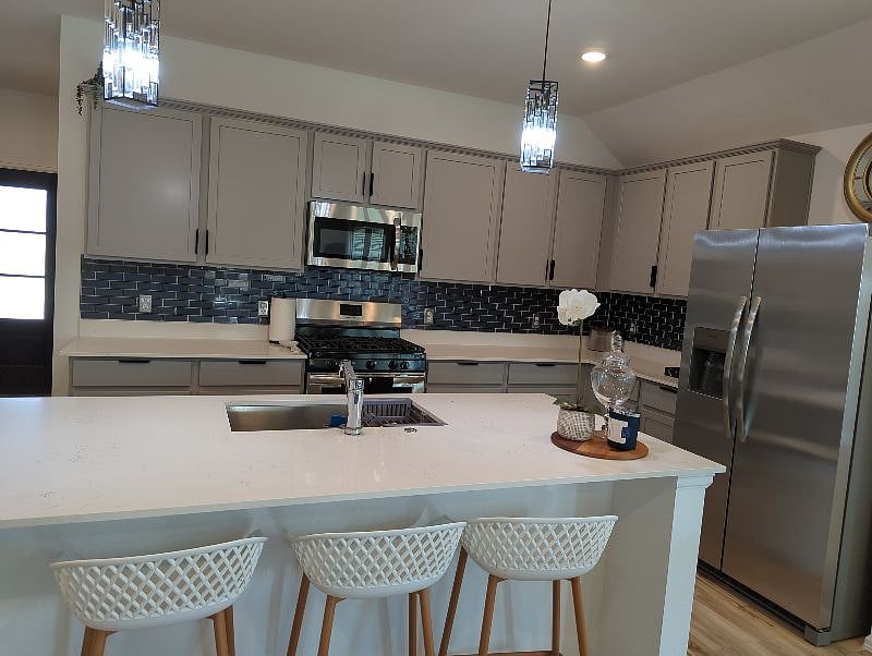 Furnished Finder property 571879_1 photo 4