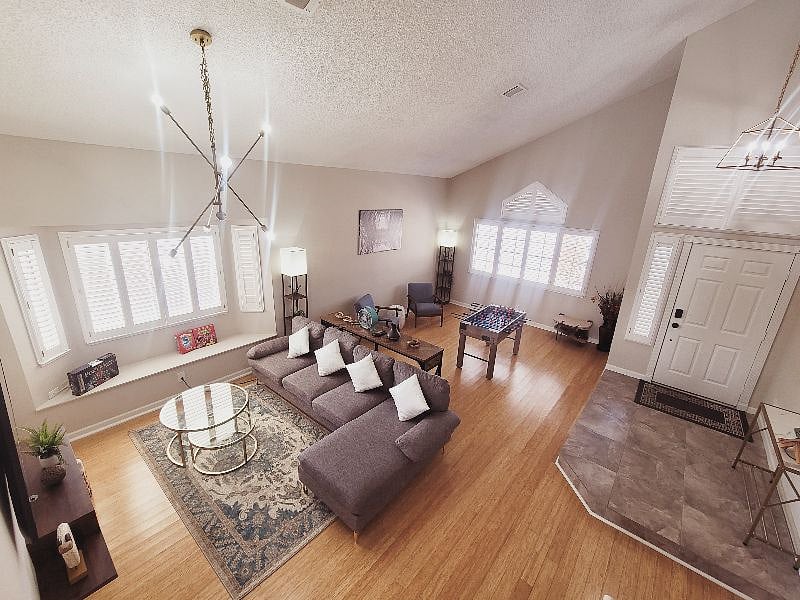 Furnished Finder property 571885_1 photo 8