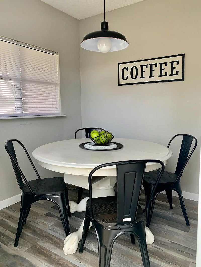 Dining/Eat-in Kitchen