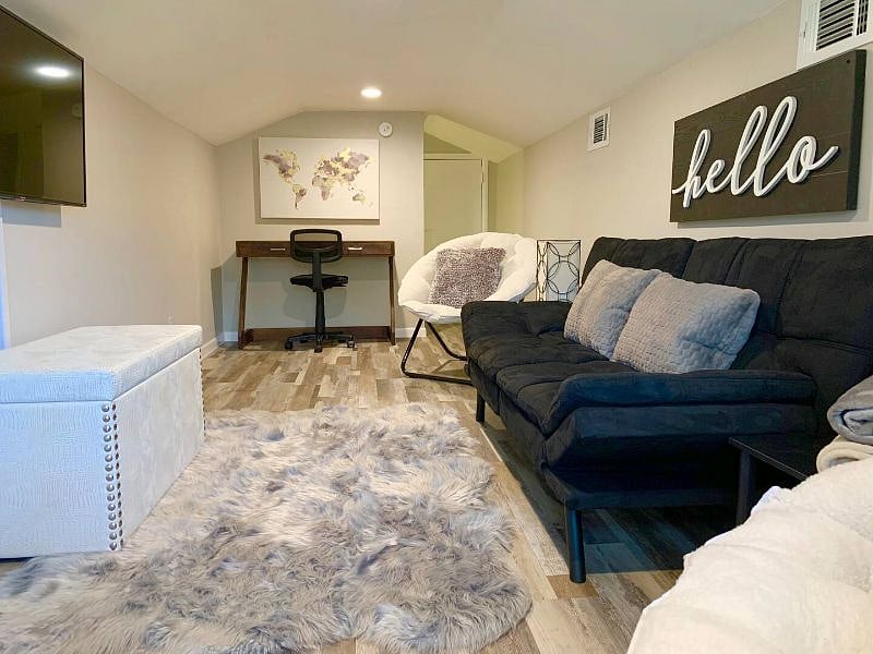 Loft includes smart TV