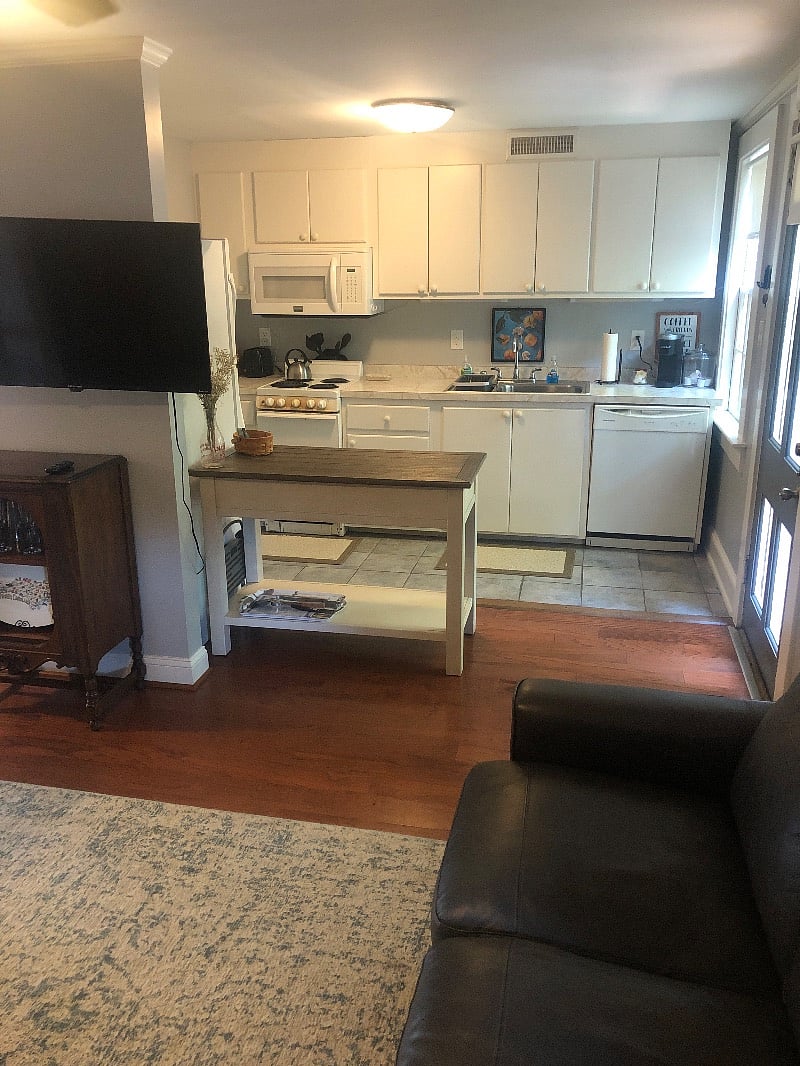 Kitchenette 