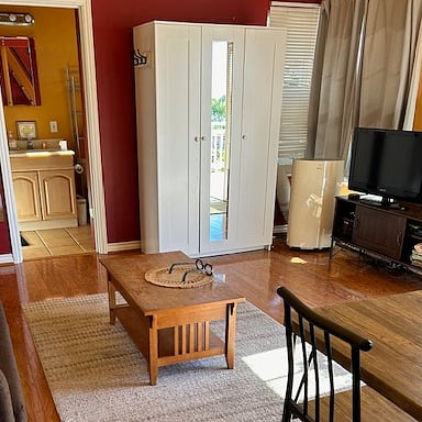 Furnished Finder property 571950_1 photo 7