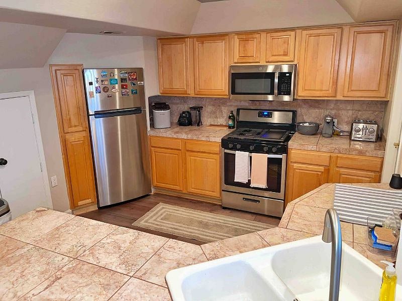 Furnished Finder property 572016_1 photo 3