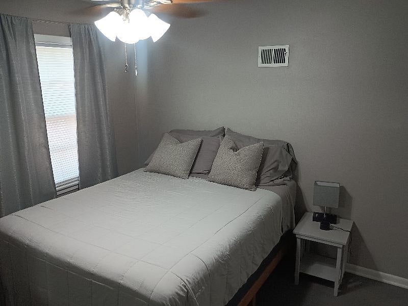 Furnished Finder property 572060_1 photo 6