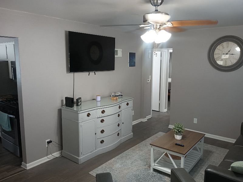Furnished Finder property 572060_1 photo 10