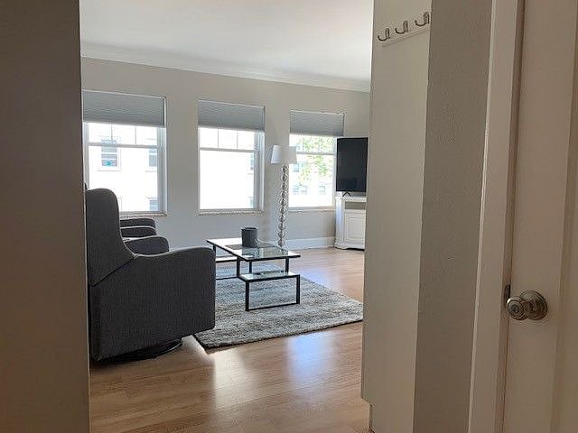 Furnished Finder property 572080_3 photo 7