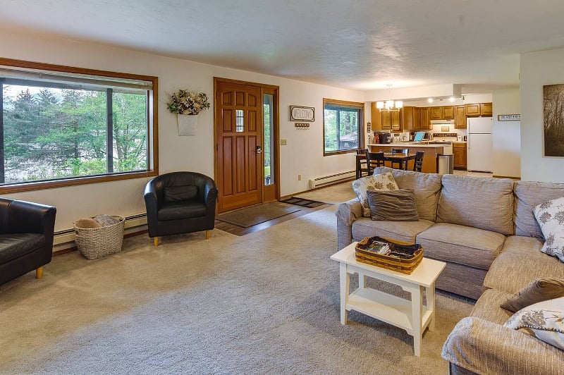 Furnished Finder property 572106_1 photo 3
