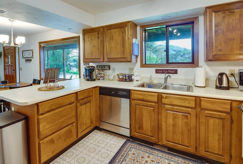 Furnished Finder property 572106_1 photo 9
