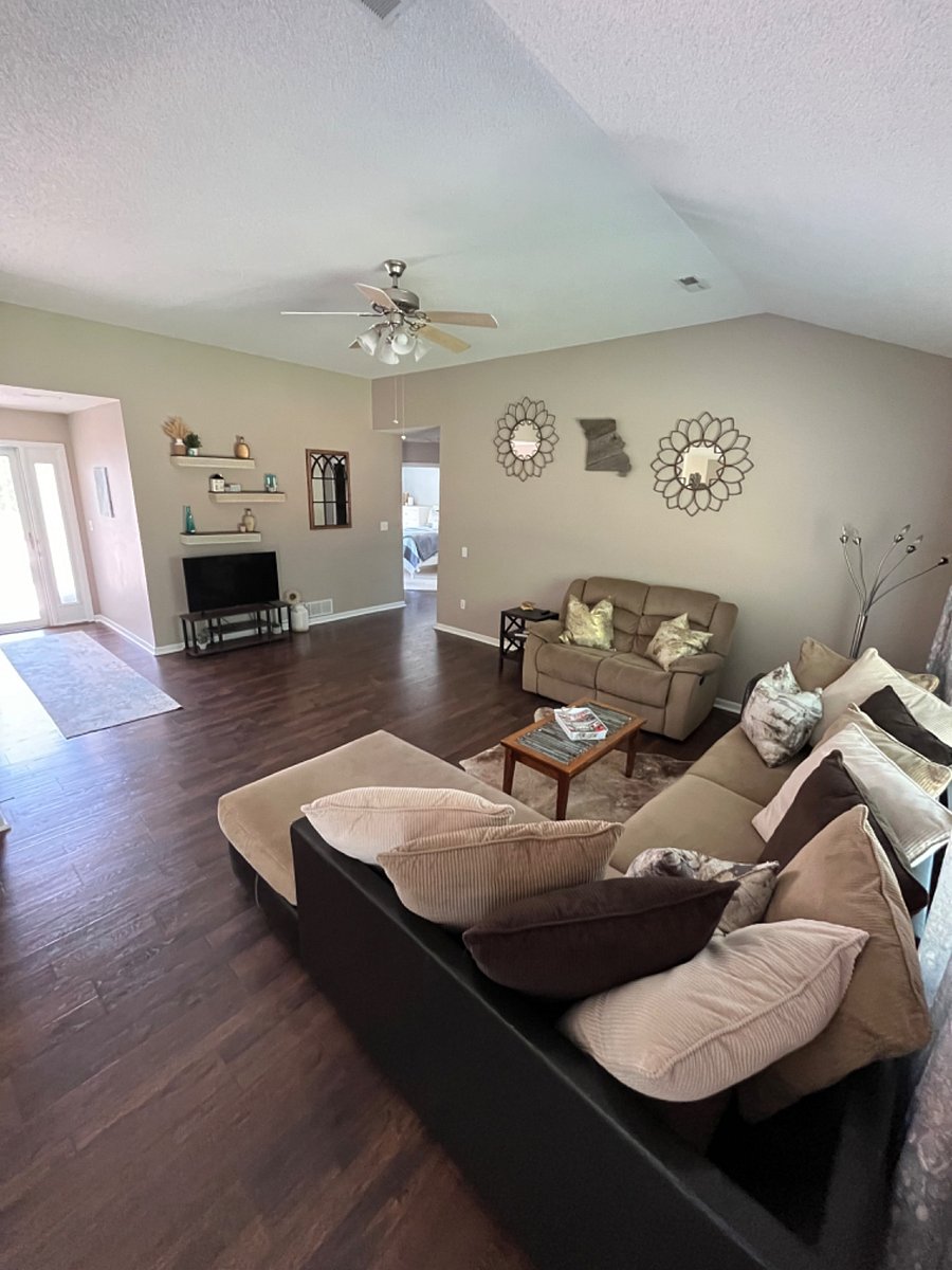 Furnished Finder property 572125_1 photo 11