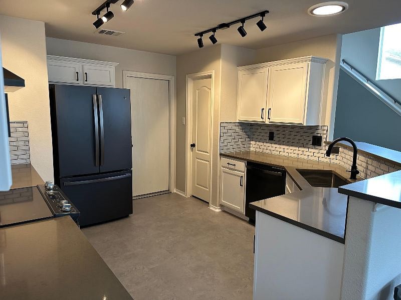 Furnished Finder property 572133_1 photo 7