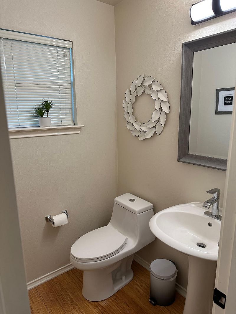 Furnished Finder property 572133_1 photo 17