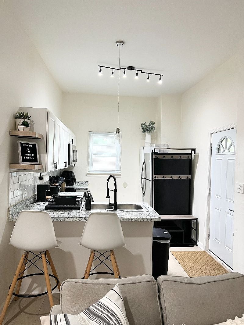Furnished Finder property 572140_2 photo 3