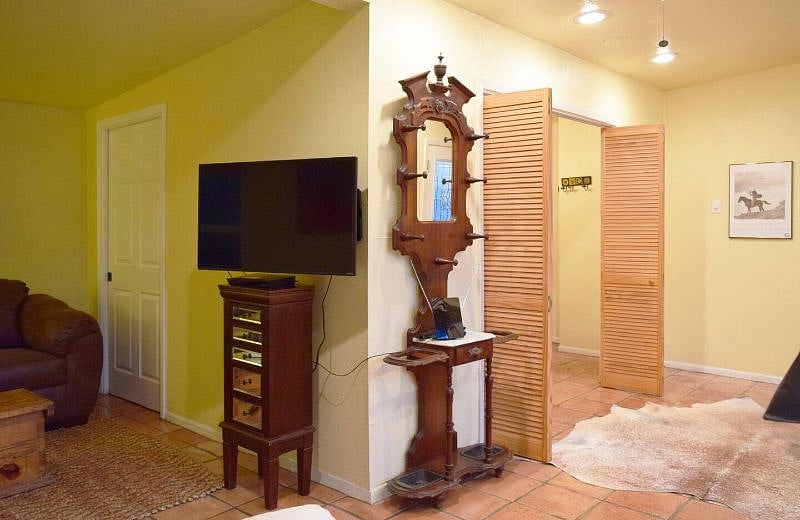 Furnished Finder property 572141_1 photo 15