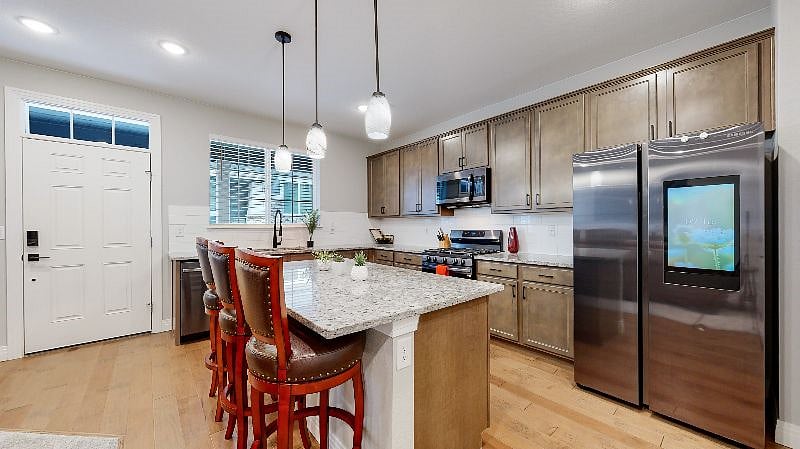 Furnished Finder property 572155_1 photo 7