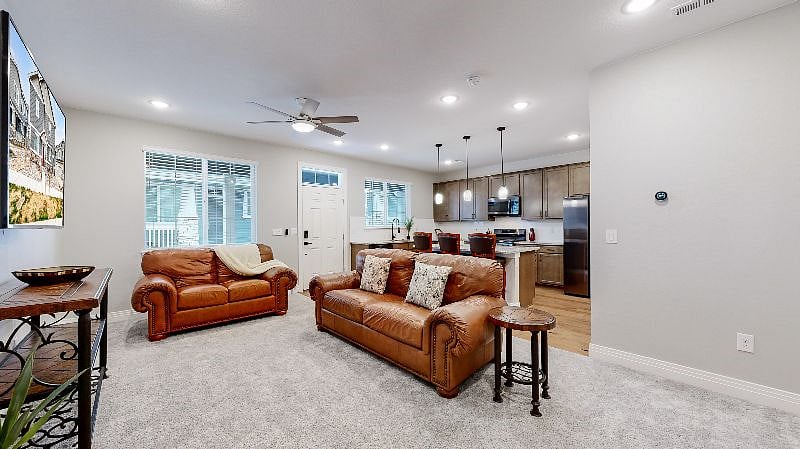 Furnished Finder property 572155_1 photo 3