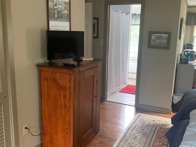 Furnished Finder property 572178_1 photo 3