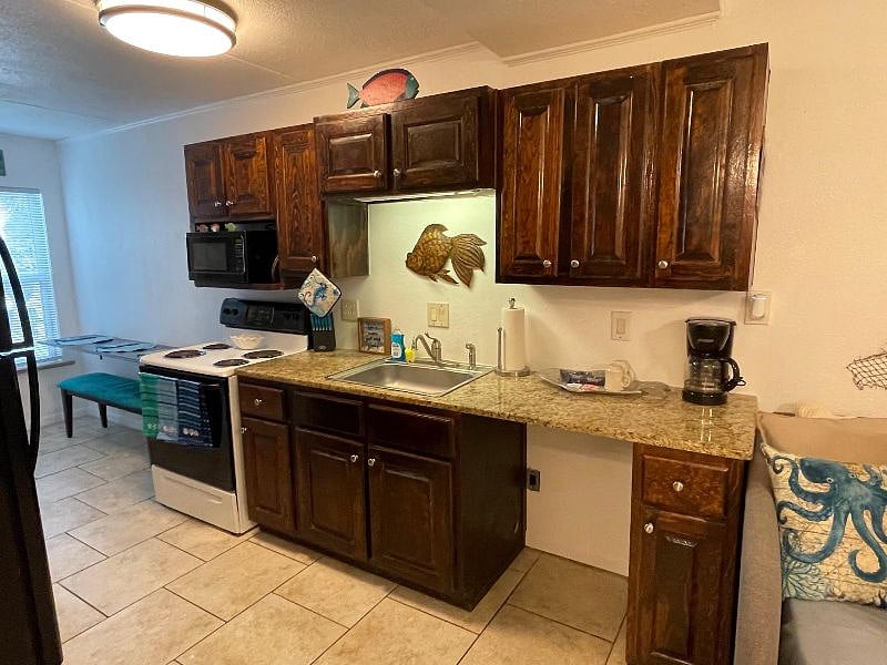 Furnished Finder property 572183_1 photo 9