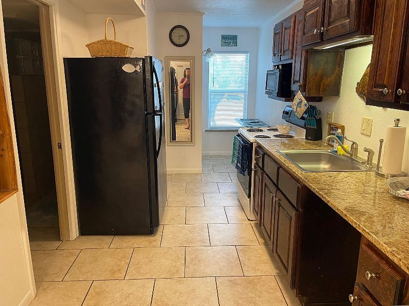 Furnished Finder property 572183_1 photo 8