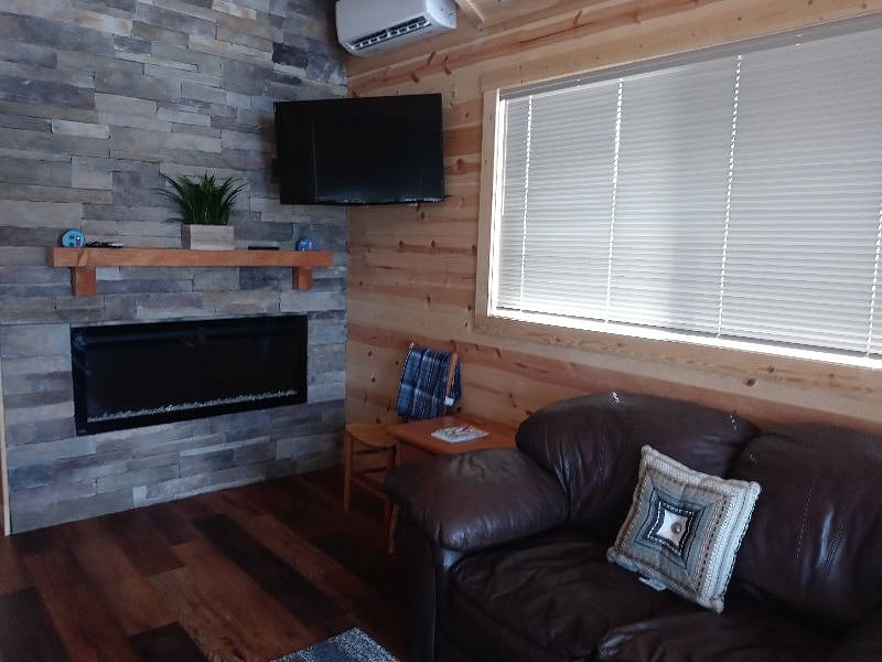 Furnished Finder property 572184_1 photo 3