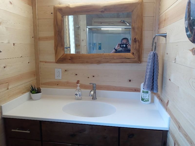 Furnished Finder property 572184_1 photo 11