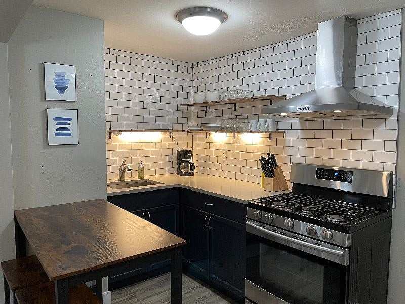 Furnished Finder property 572190_1 photo 3