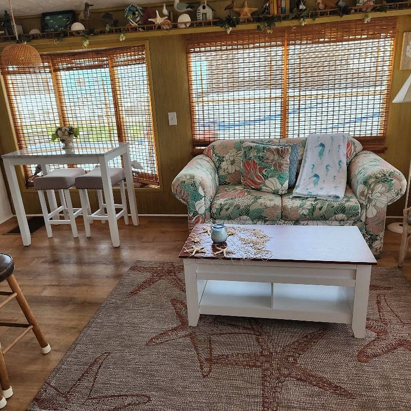 Furnished Finder property 572192_1 photo 3