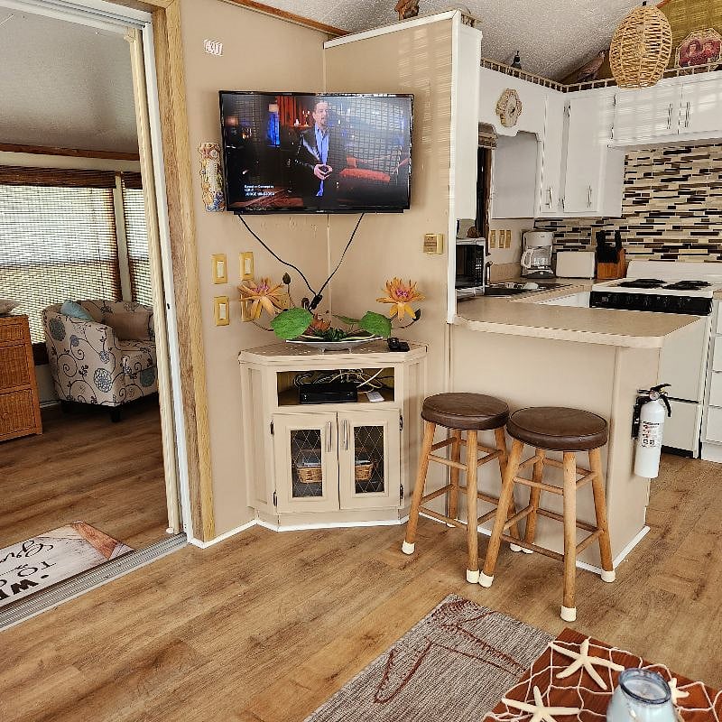 Furnished Finder property 572192_1 photo 8