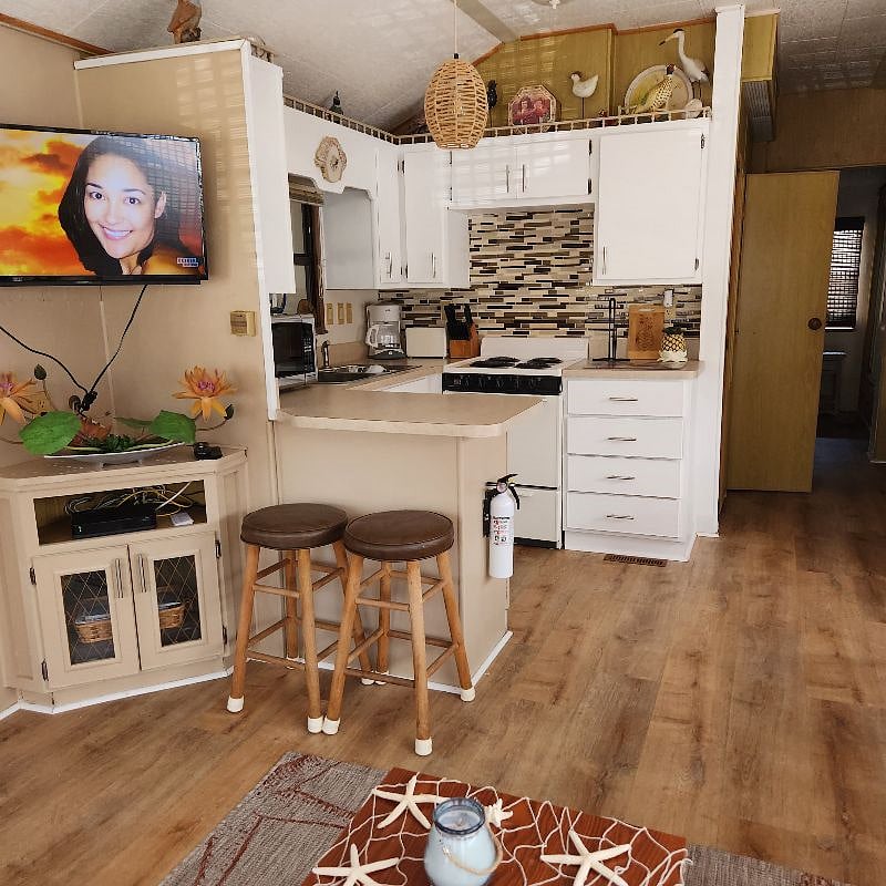 Furnished Finder property 572192_1 photo 11
