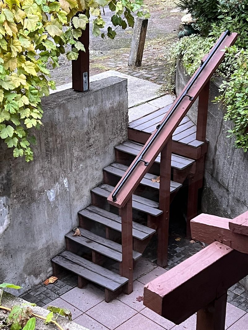 Front Entry Staircase.