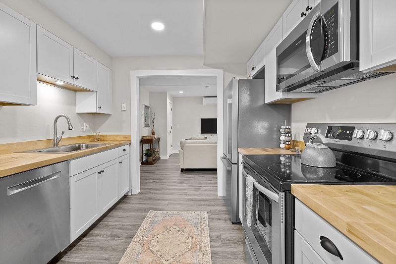 Furnished Finder property 572242_1 photo 7