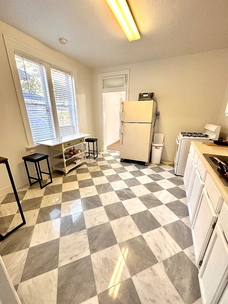 Furnished Finder property 572258_1 photo 4