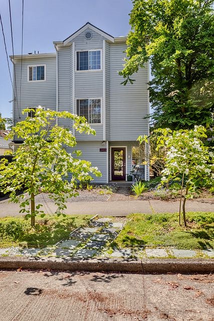 Furnished Finder property 572264_2 photo 15