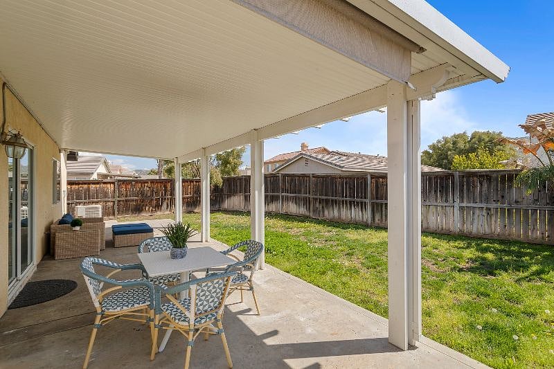 Furnished Finder property 572286_1 photo 19