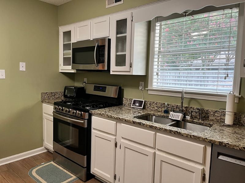 Furnished Finder property 572318_1 photo 8