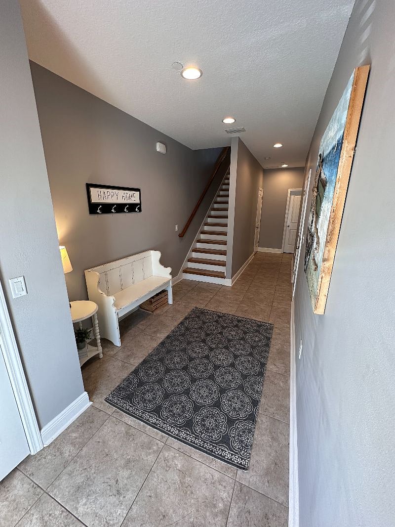 Furnished Finder property 572319_1 photo 11